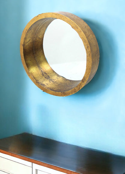 Miroir d'appoint rond encadré de bois doré de 36 po