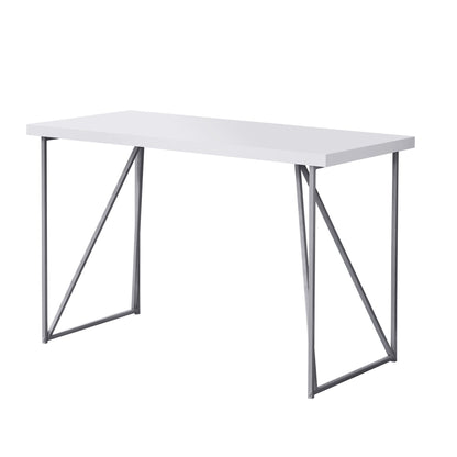 Bureau d'ordinateur blanc et argent de 22 po