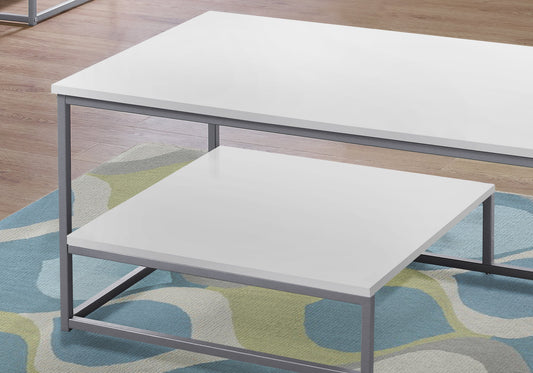 Ensemble de trois tables basses en métal blanc et argent de 42 po avec étagère