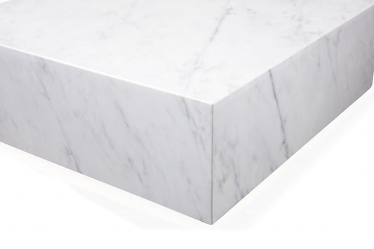 Table basse carrée en marbre véritable blanc et laiton de 35 po