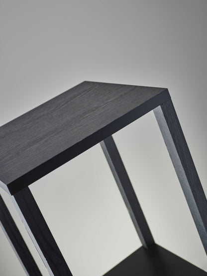 Table d'appoint carrée en bois massif noir de 35 po avec deux étagères