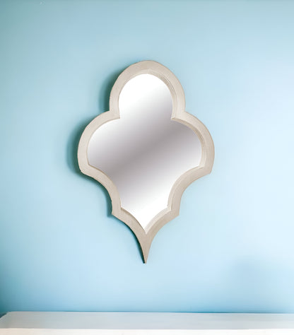 Miroir décoratif encadré fantaisie naturel de 34 po