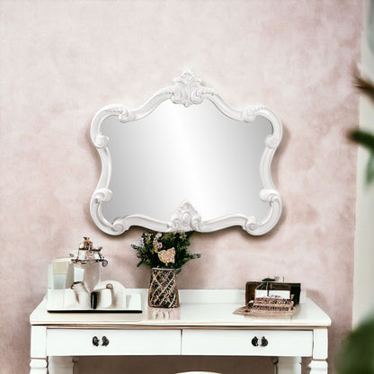 Miroir d'appoint baroque blanc encadré de 28 po