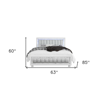 Lit Queen Size blanc luxueux et moderne avec tête de lit rembourrée et éclairage LED