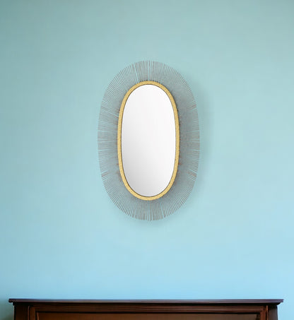 Miroir d'appoint ovale encadré noir et doré de 38 po