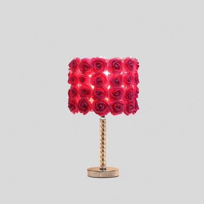 Lampe de chevet à LED argentée de 18 pouces avec abat-jour tambour à fleurs rouges