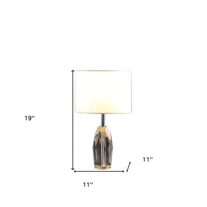 Lampe de table en forme d'urne en chrome et cristal à facettes de 19 po avec abat-jour tambour blanc