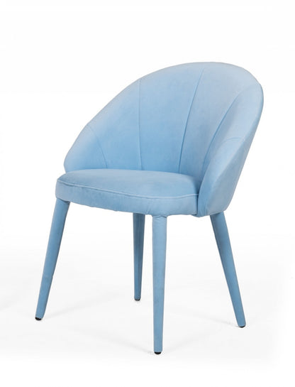 Chaise de salle à manger recouverte de tissu bleu