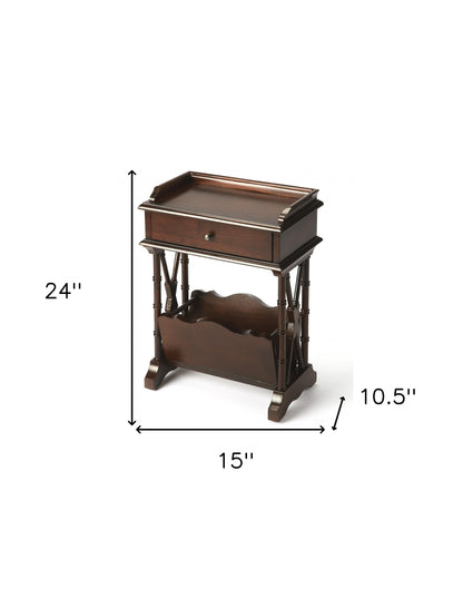 Table d'appoint en bois massif et manufacturé brun foncé de 24 po avec tiroir et étagère avec porte-revues