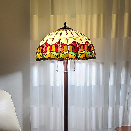 Lampadaire traditionnel marron à deux lumières de 62 po avec abat-jour en forme de dôme en verre teinté à fleurs rouges