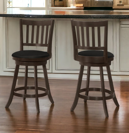 Ensemble de deux chaises de bar pivotantes de 23 po en similicuir noir et expresso et en bois massif