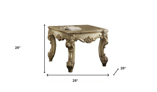 Table d'appoint carrée en bois manufacturé patiné doré de 26 po