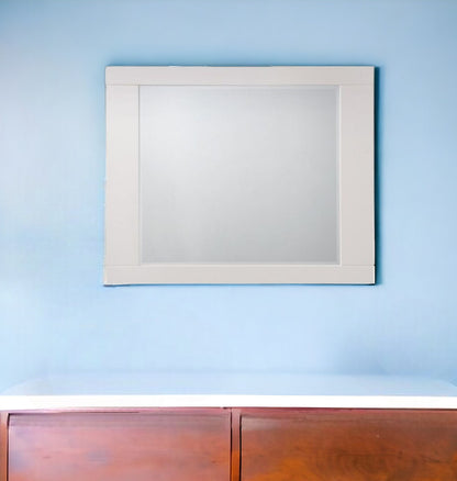 Miroir de commode carré blanc brillant de 37 po