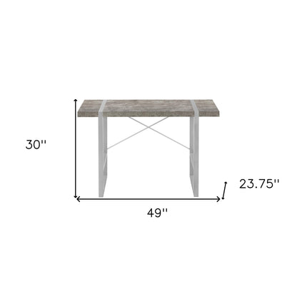 Bureau d'ordinateur gris et argent 49"