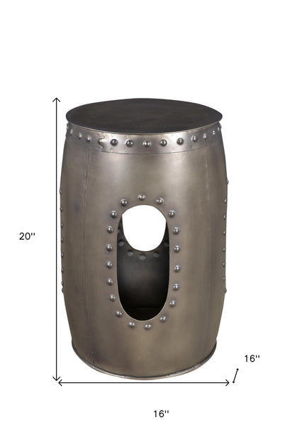 Table d'appoint ronde en fer nickelé de 20 po