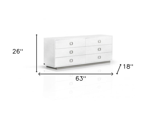 Commode à six tiroirs en bois massif et manufacturé blanc de 63 po