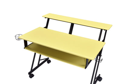 Bureau d'ordinateur jaune et noir de 47 po