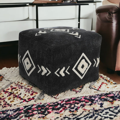 Pouf 100 % coton noir de 18 po