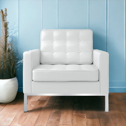 Fauteuil capitonné en cuir italien blanc et argent de 31 po