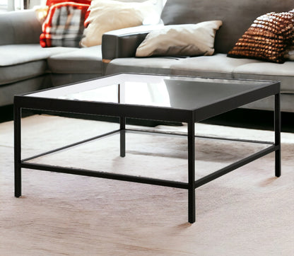 Table basse carrée en verre et acier transparent et noir de 32 po avec étagère