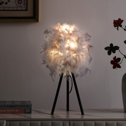 Lampe de table moderne en métal avec trépied et abat-jour en plumes gris doux de 21 po