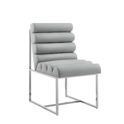 Ensemble de deux chaises de salle à manger capitonnées en similicuir métallisé gris et argent