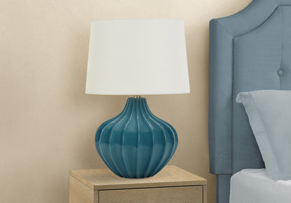 Lampe de table en céramique bleue de 24 po avec abat-jour empire crème